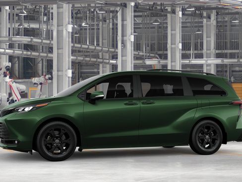 New 2026 Toyota Sienna XLE Woodland Edition AWD/4WD image 3