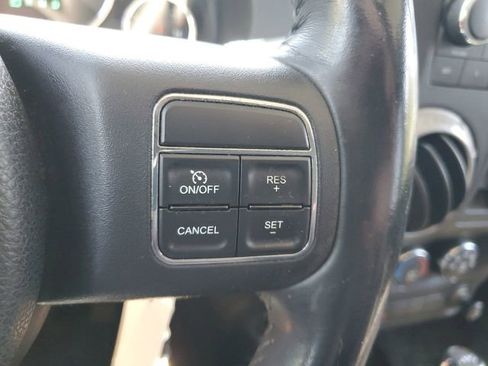 Used 2012 Jeep Wrangler Unlimited Sport image 29