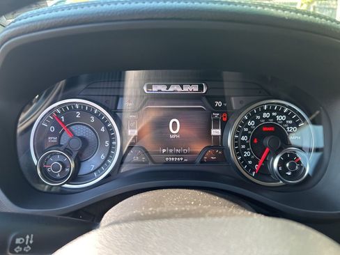 Used 2022 RAM 1500 Laramie AWD/4WD image 22