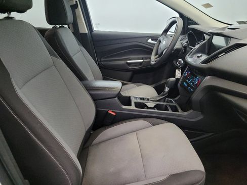 Used 2017 Ford Escape SE w/ Equipment Group 201A AWD/4WD image 21