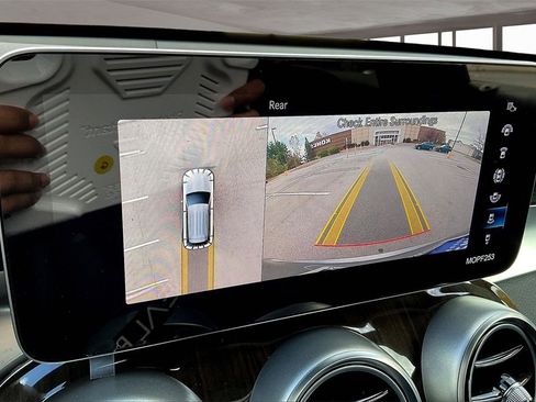 Used 2021 Mercedes-Benz GLC 300 GLC 300 image 13