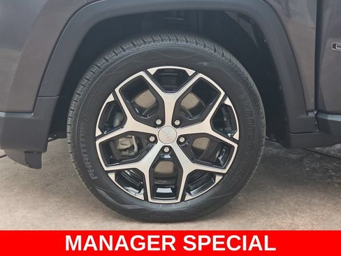 Used 2024 Jeep Compass Limited AWD/4WD image 34