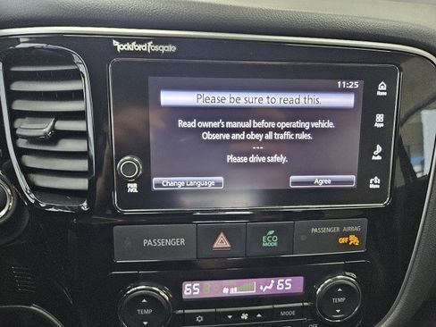 Used 2018 Mitsubishi Outlander LE FWD image 25