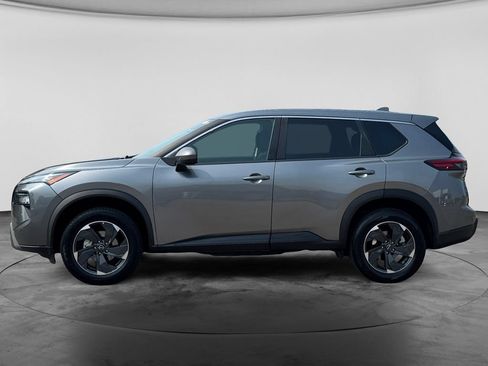 Used 2025 Nissan Rogue SV AWD/4WD image 4