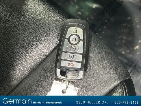 Used 2022 Ford Edge Titanium image 32