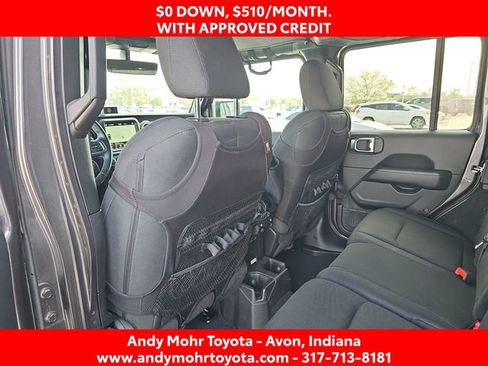 Used 2018 Jeep Wrangler Unlimited Sahara w/ Dual Top Group AWD/4WD image 29