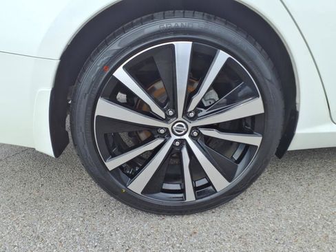 Used 2021 Nissan Altima 2.5 SR image 24