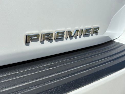 Used 2024 Chevrolet Tahoe Premier w/ Premium Package RWD image 10