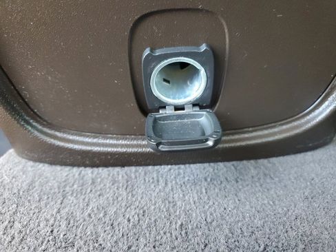 Used 2018 Buick LaCrosse Essence image 17