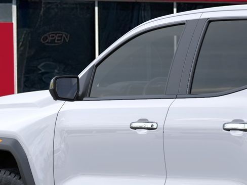 New 2026 GMC Canyon Denali AWD/4WD image 36