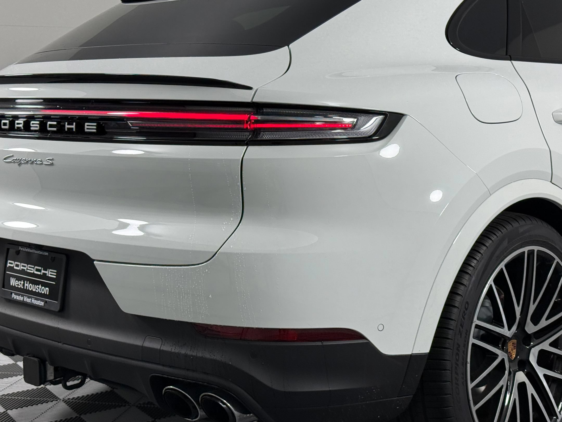 Certified 2026 Porsche Cayenne S AWD/4WD image 13