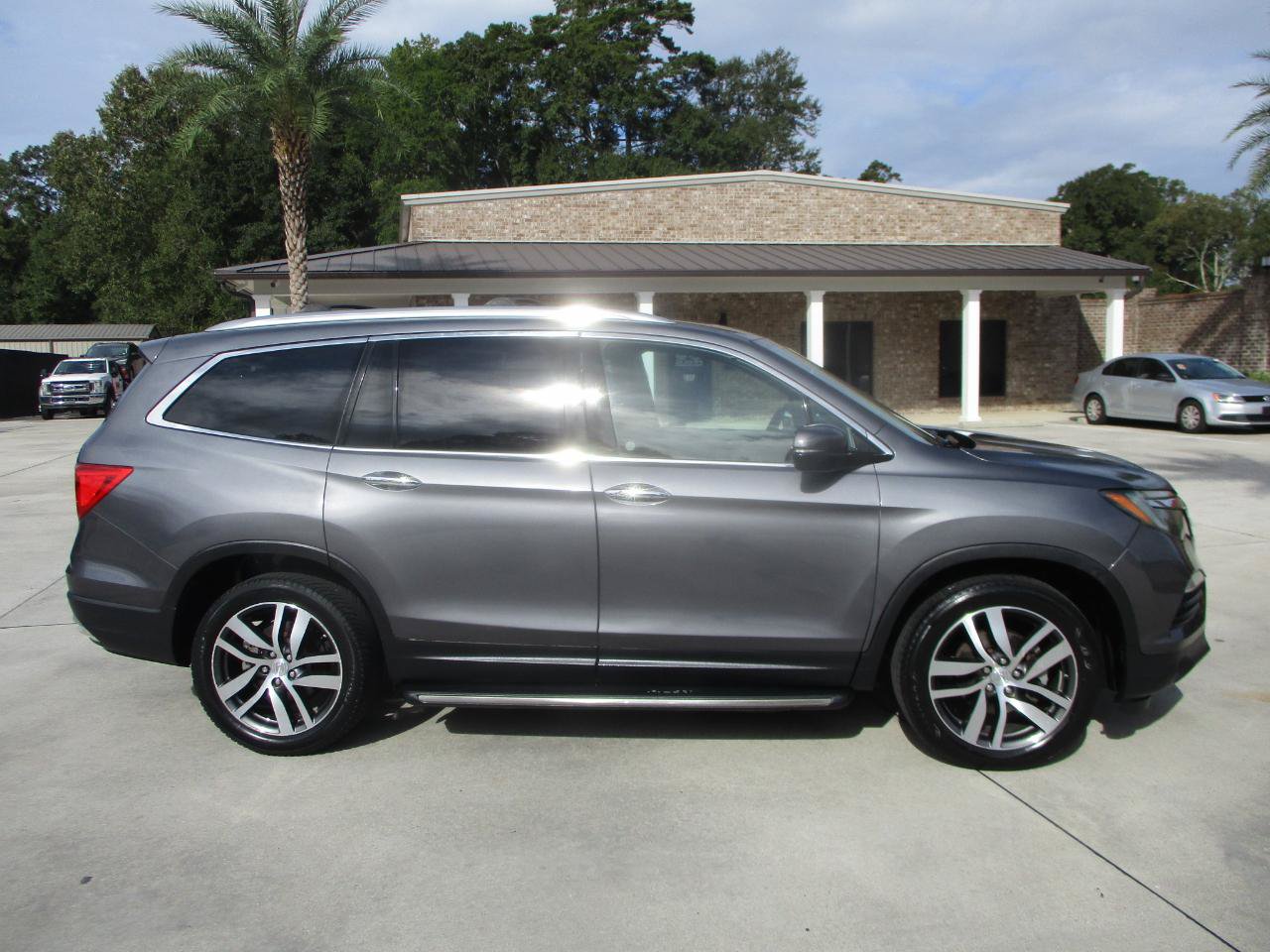 Used 2018 Honda Pilot Elite image 12