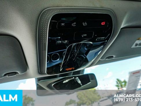 Used 2025 Mercedes-Benz C 300 Sedan image 33