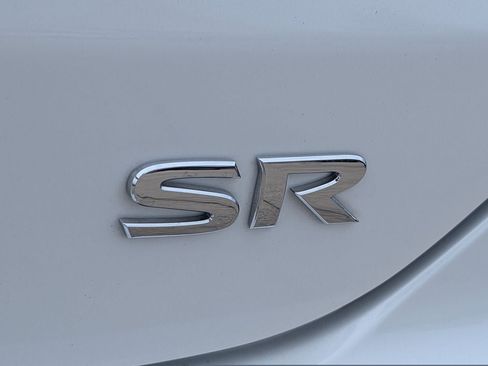 Used 2023 Nissan Kicks SR FWD image 8