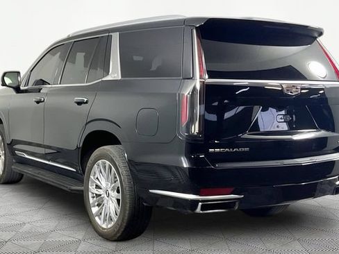 Used 2023 Cadillac Escalade Premium Luxury RWD image 3
