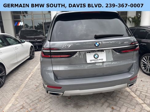 Certified 2023 BMW X7 xDrive40i w/ Executive Package image 13