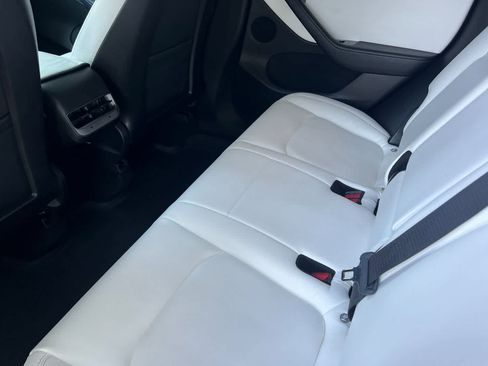 Used 2020 Tesla Model Y Long Range AWD/4WD image 5