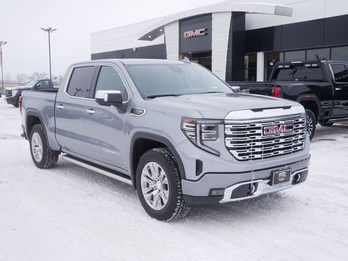 Used 2024 GMC Sierra 1500 Denali w/ Denali Reserve Package image 2