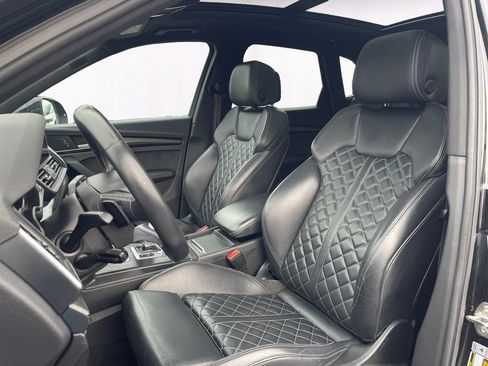 Used 2020 Audi SQ5 Premium Plus image 9