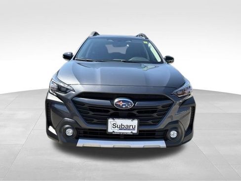 Used 2025 Subaru Outback Limited AWD/4WD image 2