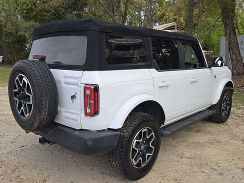 Used 2022 Ford Bronco Outer Banks image 10