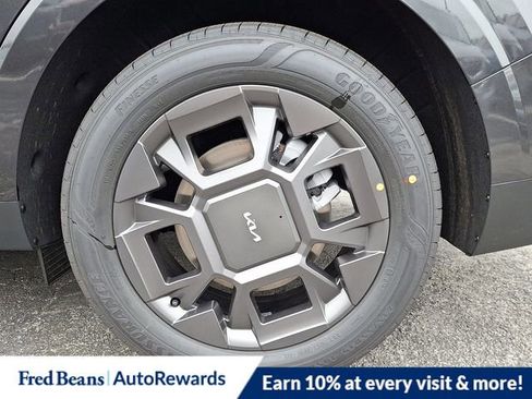 New 2026 Kia Carnival EX image 5