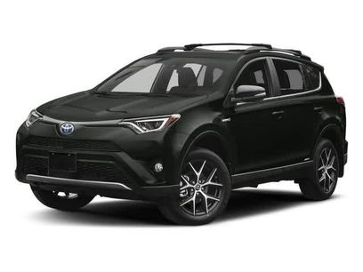 Used 2017 Toyota RAV4 SE