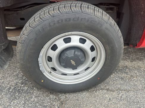 Used 2012 Chevrolet Colorado W/T RWD image 31