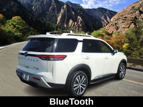 Used 2022 Nissan Pathfinder Platinum w/ Lighting Package (N93) image 4
