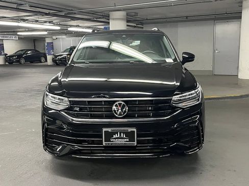 Used 2024 Volkswagen Tiguan SE R-Line AWD/4WD image 29