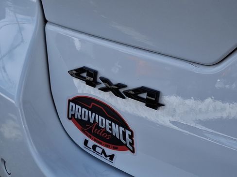 Used 2023 Jeep Grand Cherokee Limited w/ Black Appearance Package image 32