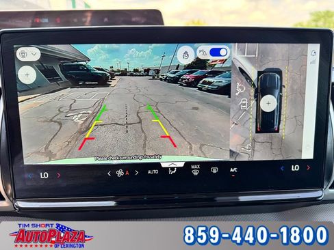 Used 2025 Ford Expedition Active AWD/4WD image 21