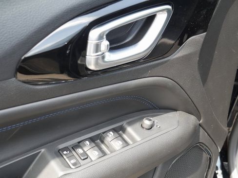 New 2025 Jeep Compass Limited w/ Sun & Sound Group image 15