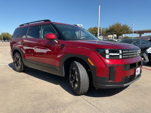 Used 2025 Hyundai Santa Fe SEL image 4