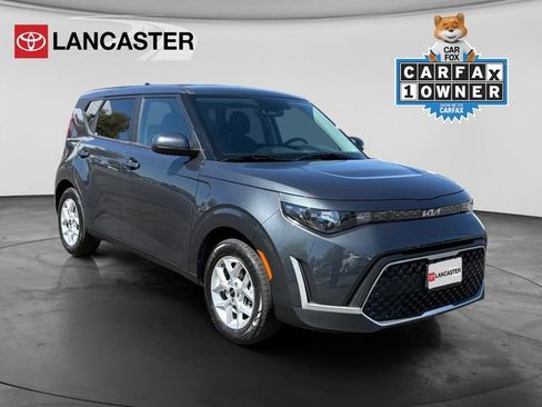 Used 2025 Kia Soul LX w/ LX Technology Package FWD image 1
