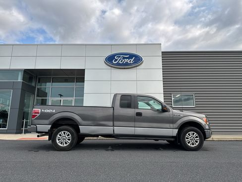 Used 2011 Ford F150 XLT w/ HD Payload Pkg AWD/4WD image 2