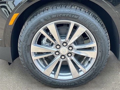 New 2025 Cadillac XT5 Premium Luxury image 33