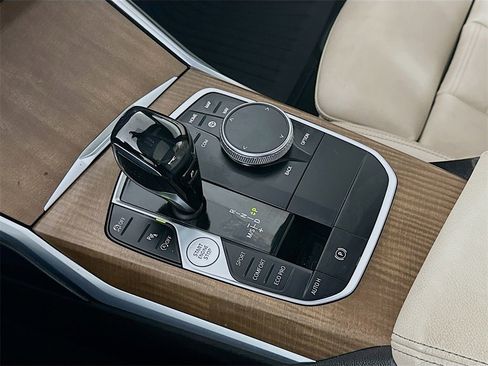 Used 2020 BMW 330i 330i w/ Driving Assistance Package image 16