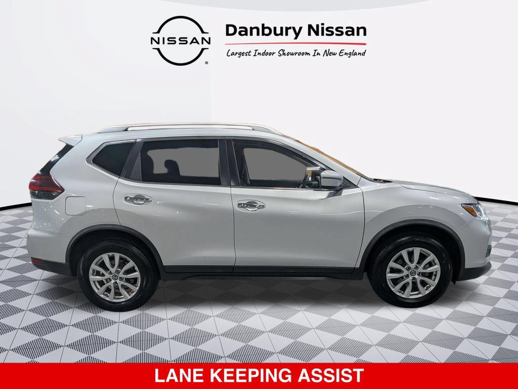 Used 2020 Nissan Rogue SV AWD/4WD image 2