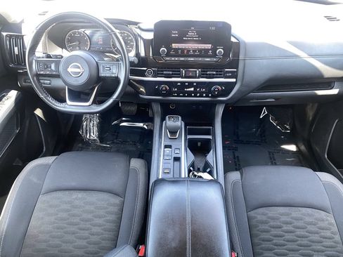 Certified 2024 Nissan Pathfinder SV FWD image 20