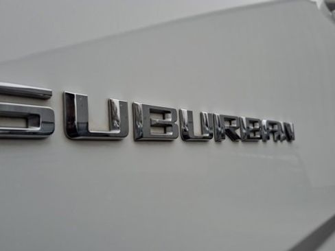 Used 2023 Chevrolet Suburban LS image 10