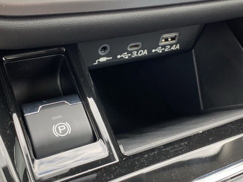 New 2025 Subaru Legacy Premium w/ Popular Package #1A image 17