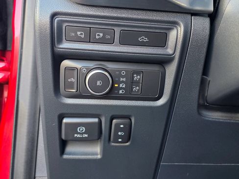 Used 2021 Ford F150 Lariat w/ Equipment Group 502A High AWD/4WD image 14