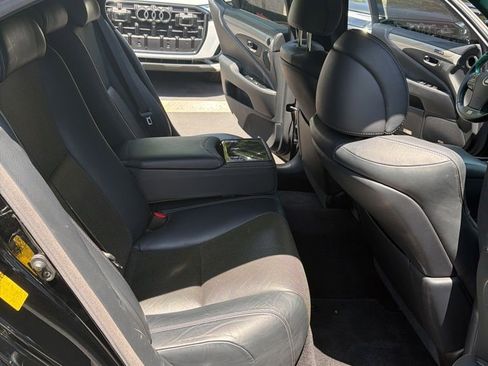 Used 2014 Lexus LS 460 AWD w/ F Sport Package image 26