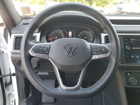Used 2021 Volkswagen Atlas Cross Sport SE AWD/4WD image 22