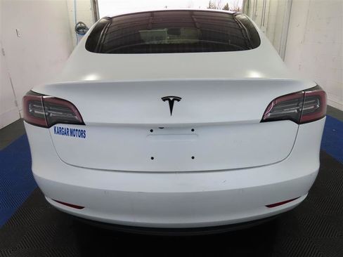 Used 2018 Tesla Model 3 Long Range image 11