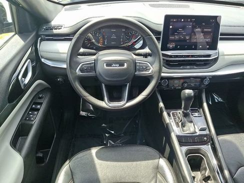 Used 2023 Jeep Compass Limited AWD/4WD image 11
