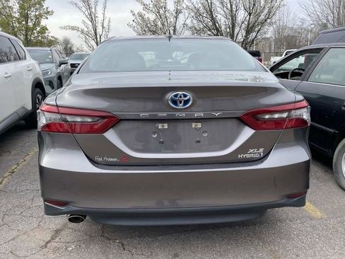 Used 2022 Toyota Camry XLE image 3