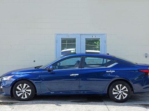 Used 2020 Nissan Altima 2.5 S FWD image 41