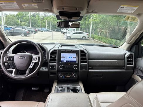 Used 2020 Ford Expedition XLT w/ Equipment Group 202A RWD image 7